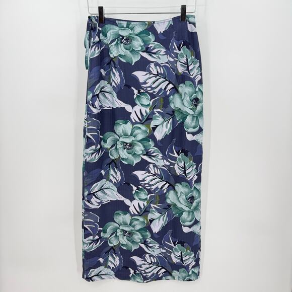 Tommy Bahama Size 6 100% Silk Floral Wrap Skirt Blue Green Pool Coverup - Picture 4 of 8